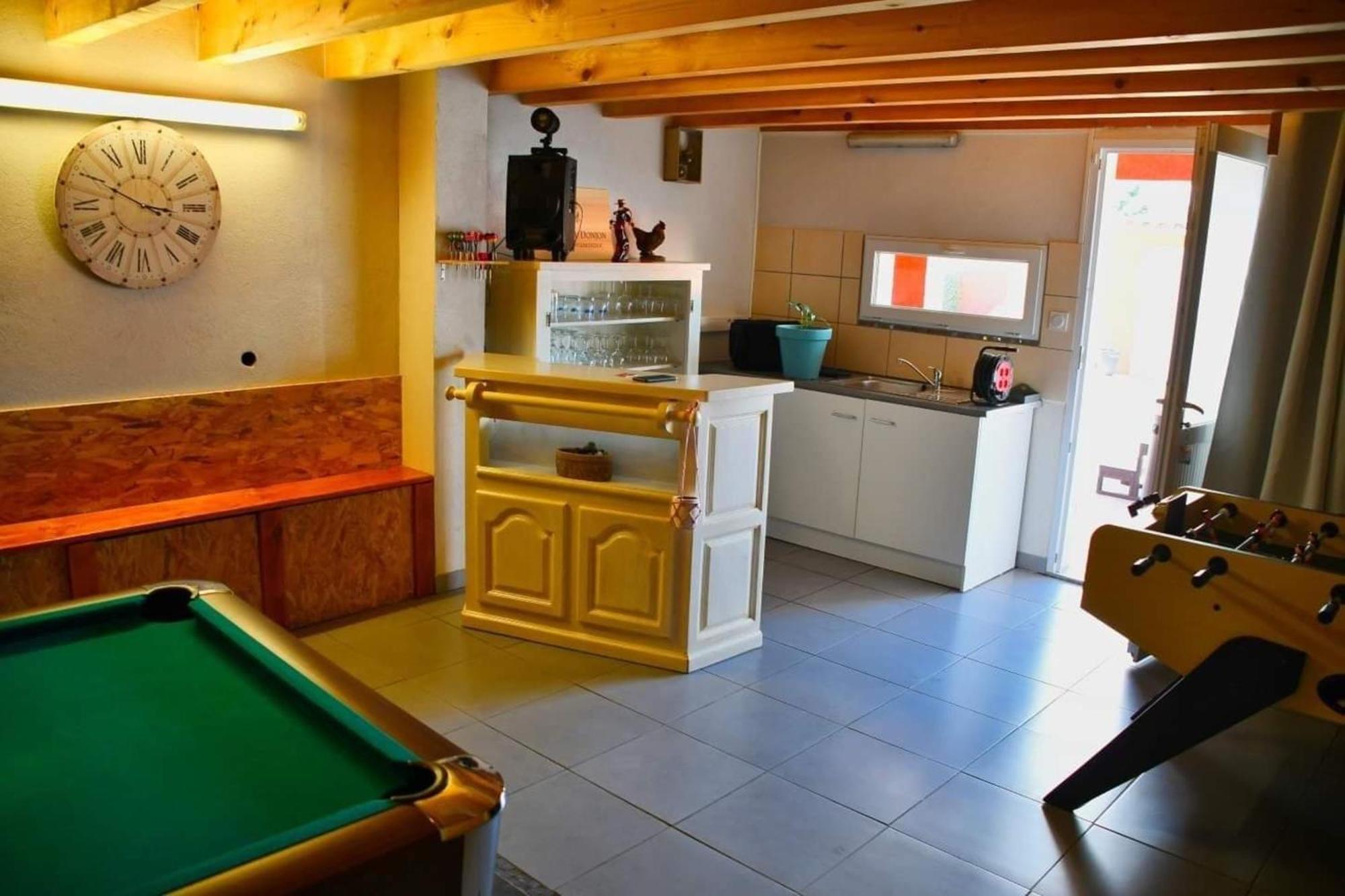 Villa Elegante A Carcassonne Avec Jardin Et Jacuzzi Exterior foto